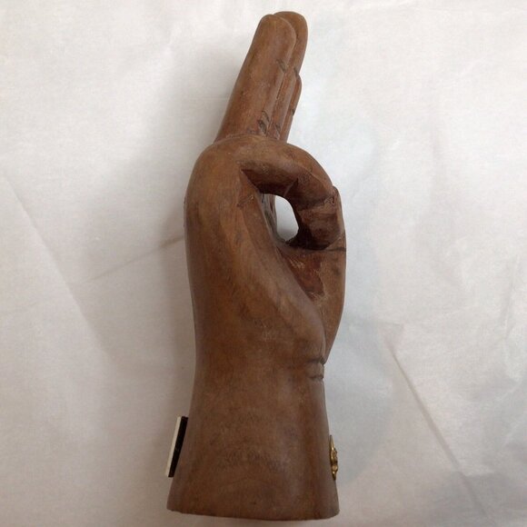 BSA Boy Scouts of Amc Wooden Hand Salute/Oath Gold Emblem Plate Dated 1969 RARE - Picture 6 of 8